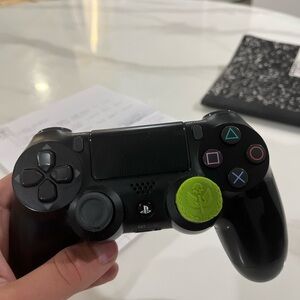 PS4 controller (used)